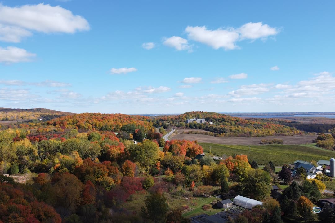 Profitez de la belle saison de l’automne dans les Basses-Laurentides!