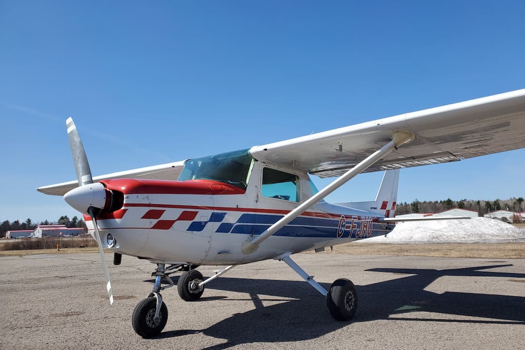 Avion Cessna 152 Aerobat