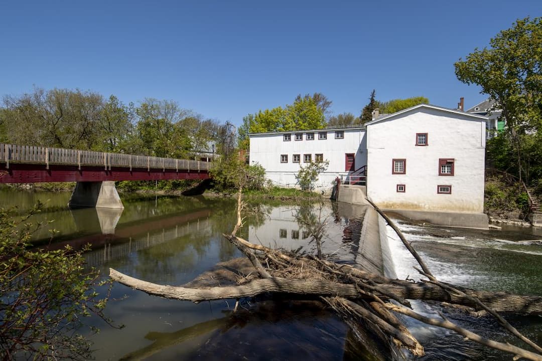 Moulin Légaré et rivière