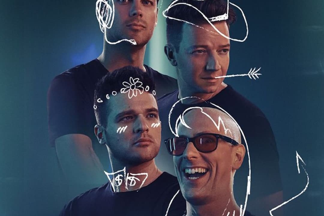 quatre membres du groupe de musique QW4RTZ