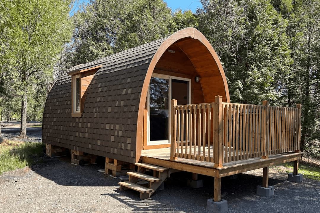 Habitat pod a louer au camping municipal et marina de Brownsburg-Chatman